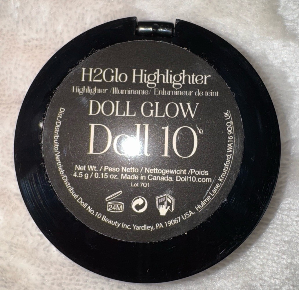 New DOLL 10 HydraGel Cream Balm, H2Glo Highlighter and Lipstick (So Chic)