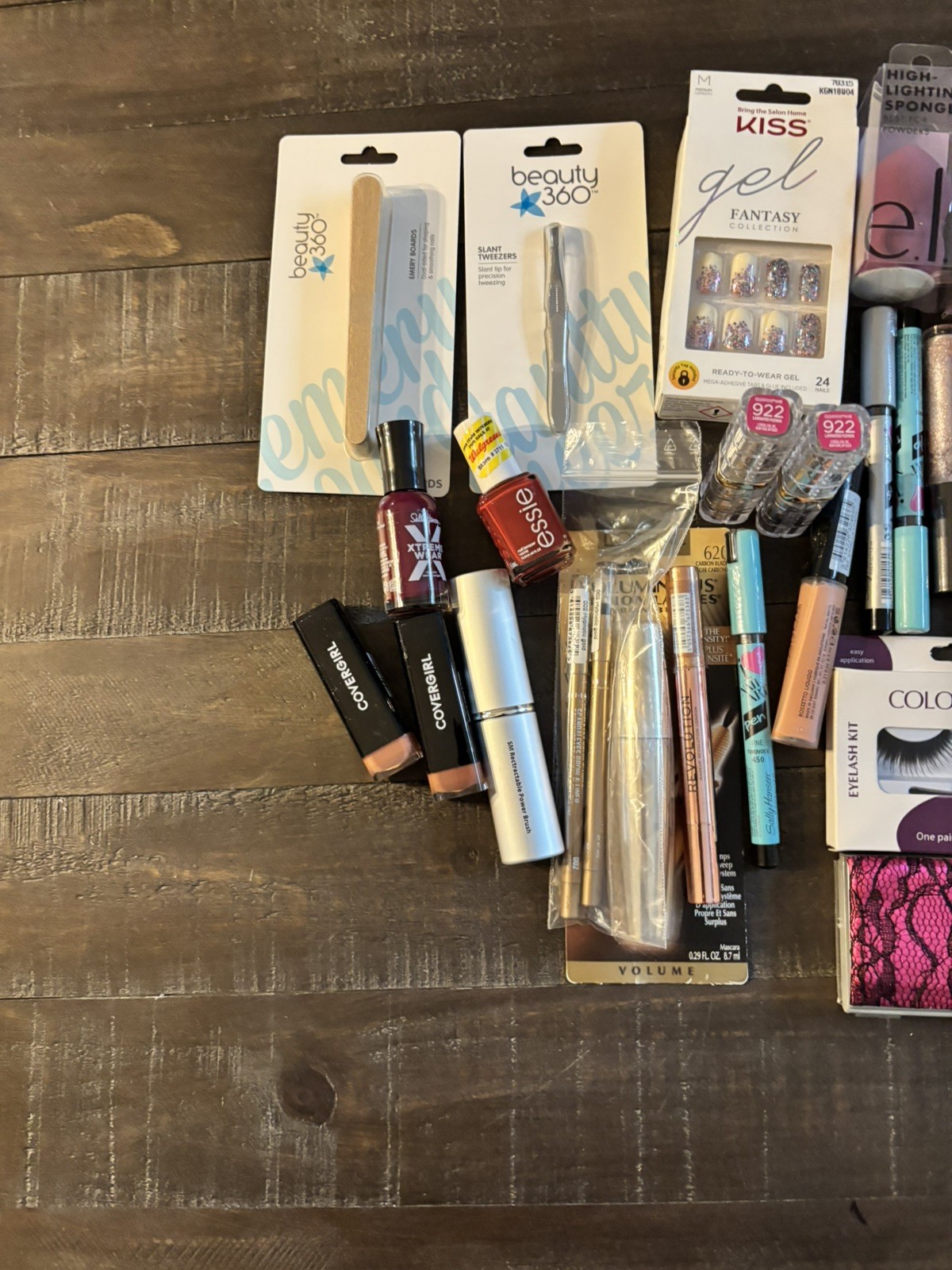 25 Assorted Full Size Mixed Makeup & Beauty Lot- As seen in photos- Box 609