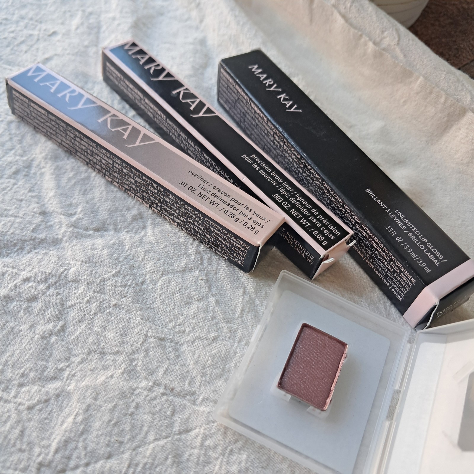 Mary Kay Awesome Eyes And Lips Mixed Lot