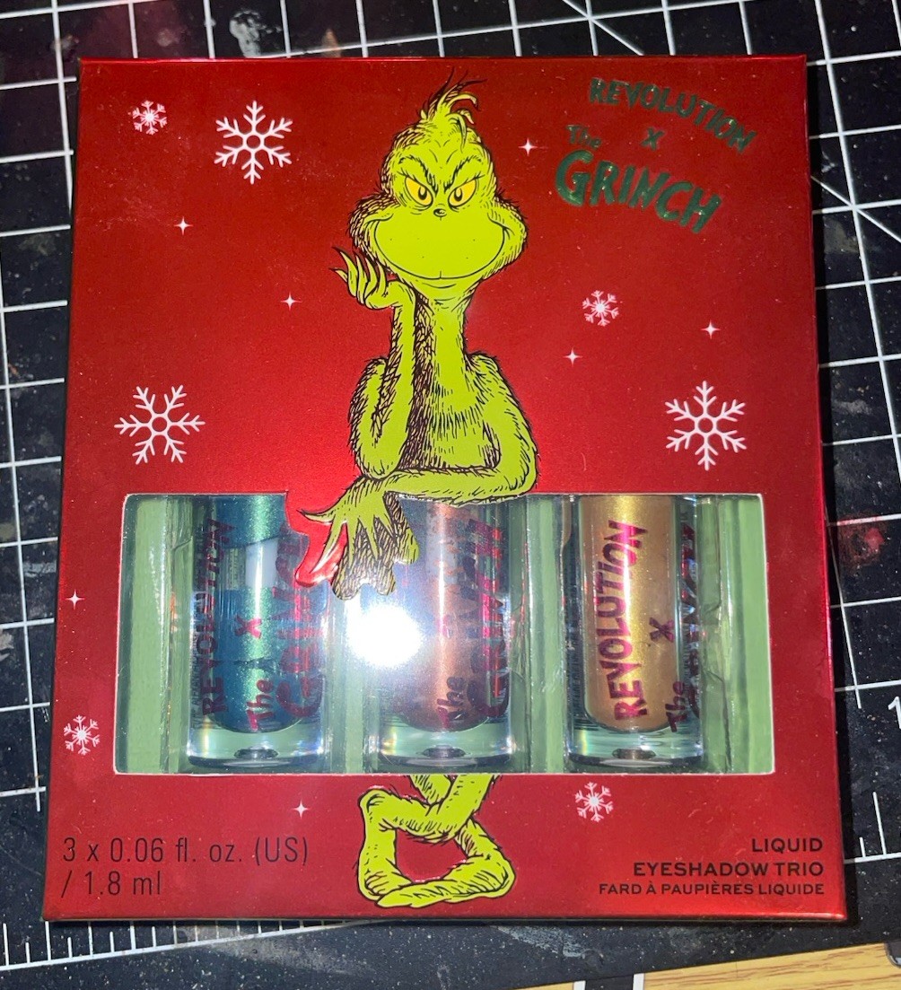 Revolution x The Grinch Makeup Lot Eyeshadow Liquid Set Lashes Sponge Gift Bow