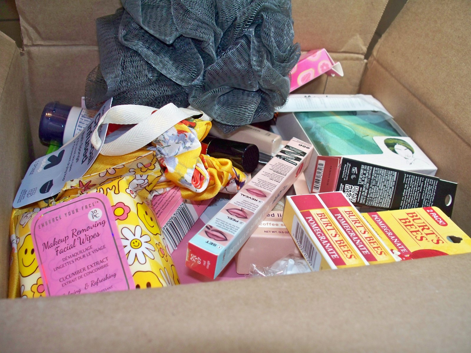 Health And Beauty Wholesale Lot of 28 New Items New/Open Box ITEMS AS PICTURED 2