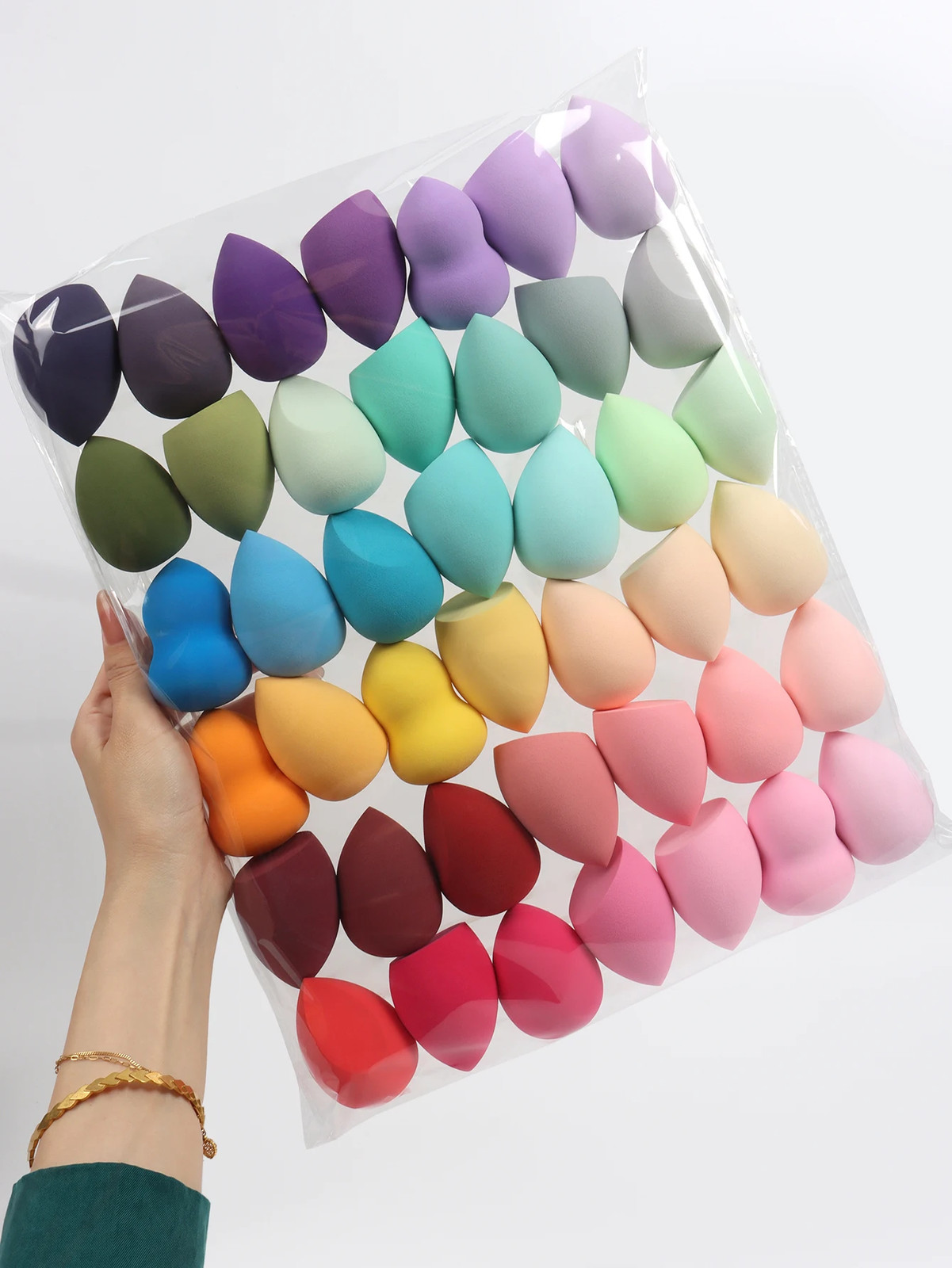 Make Up Eggs 3-5-10-15-20-30-50 Pack Color and Shape Random Foundation Beauty