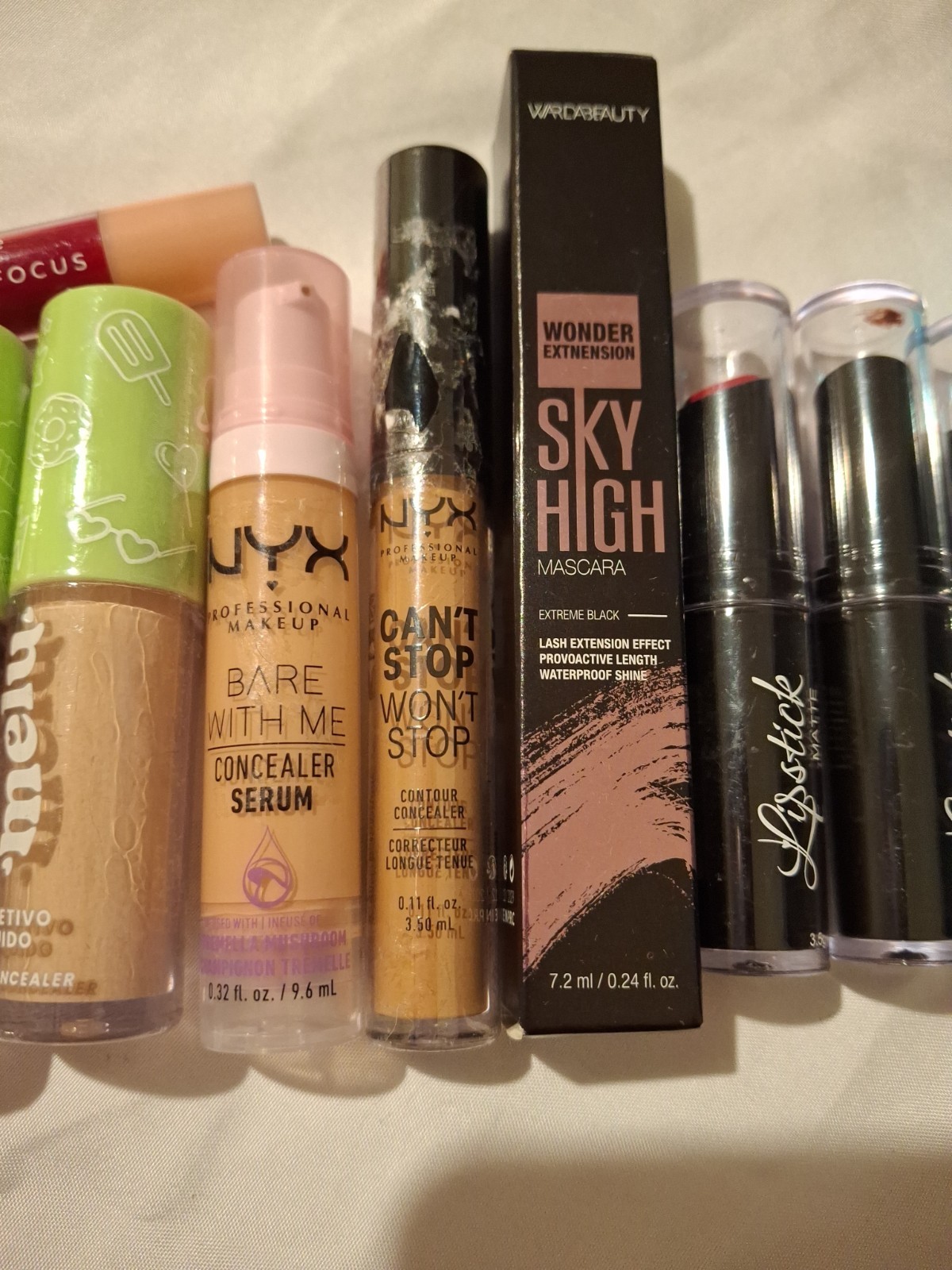 Makeup Lot- 12 Pieces- Face, Eyes, Lips