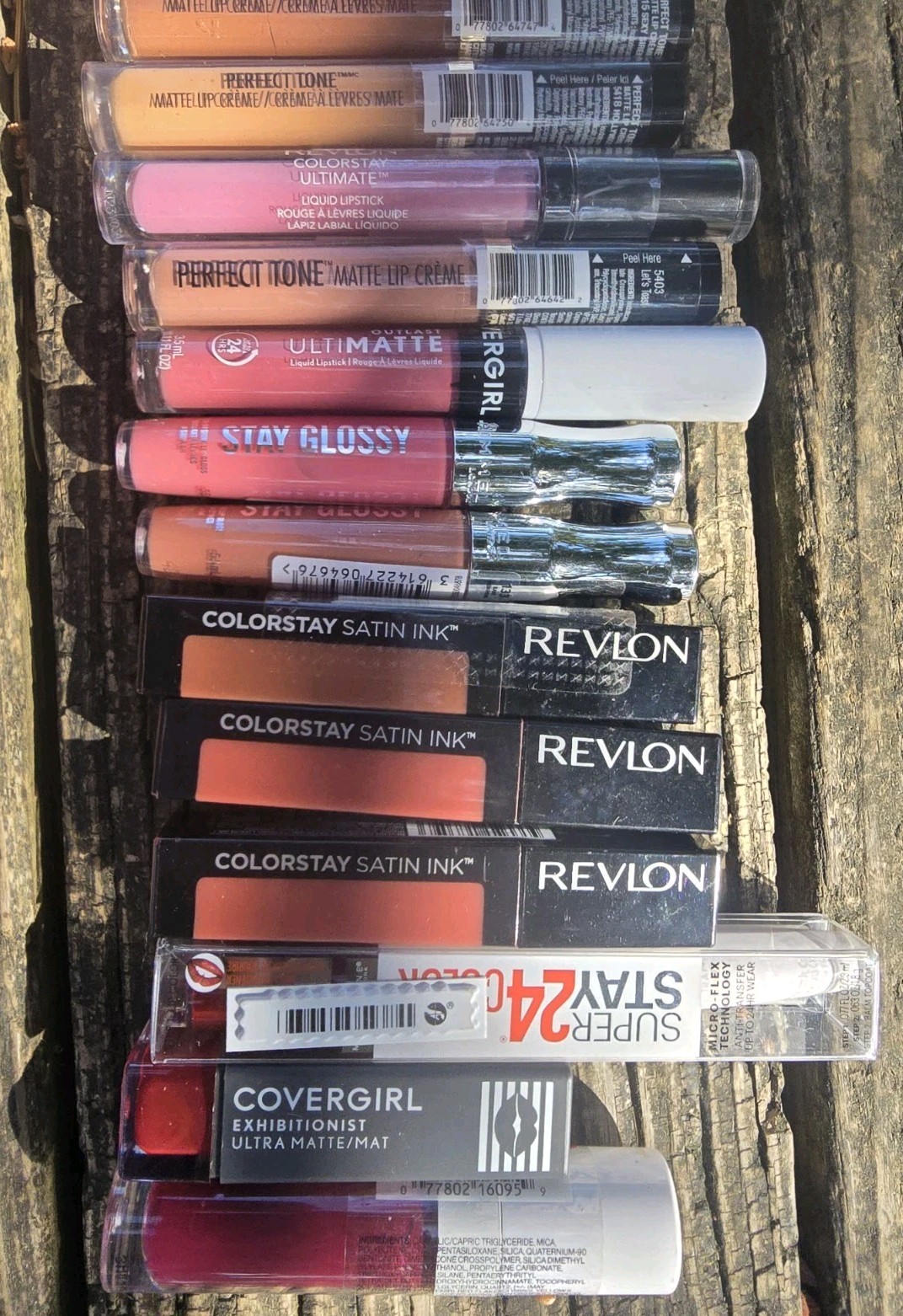 LOT 26 NEW LIPSTICKS LIP GLOSS STAIN BALM REVLON COVERGIRL RIMMEL