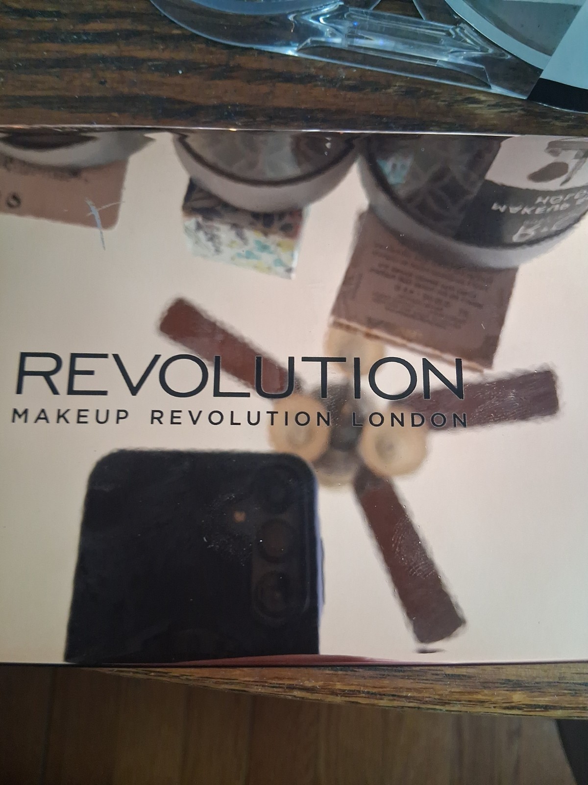Beauty Lot 8 Piece Set Revlon Pacifica Revolution Lash Magnets 2 Brush Holders