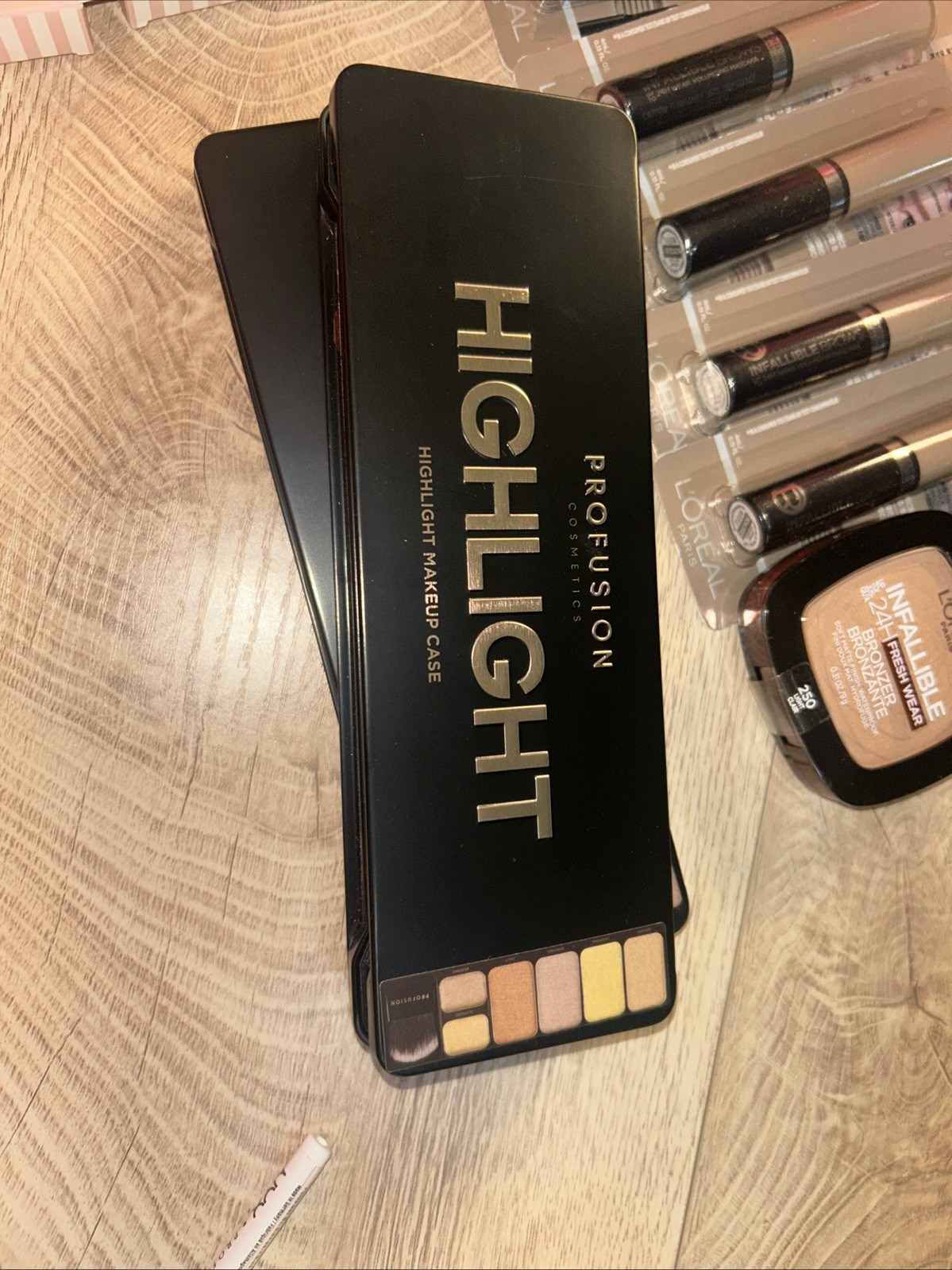 L’Oréal Reseller Lot 22 Peices All New