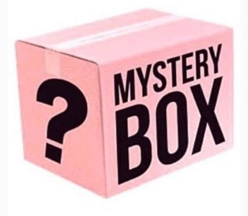 OVER $500 DOLLARS WORTH OF LUX MAKEUP. UNUSED, NEW, SOME LIMITED EDITION 