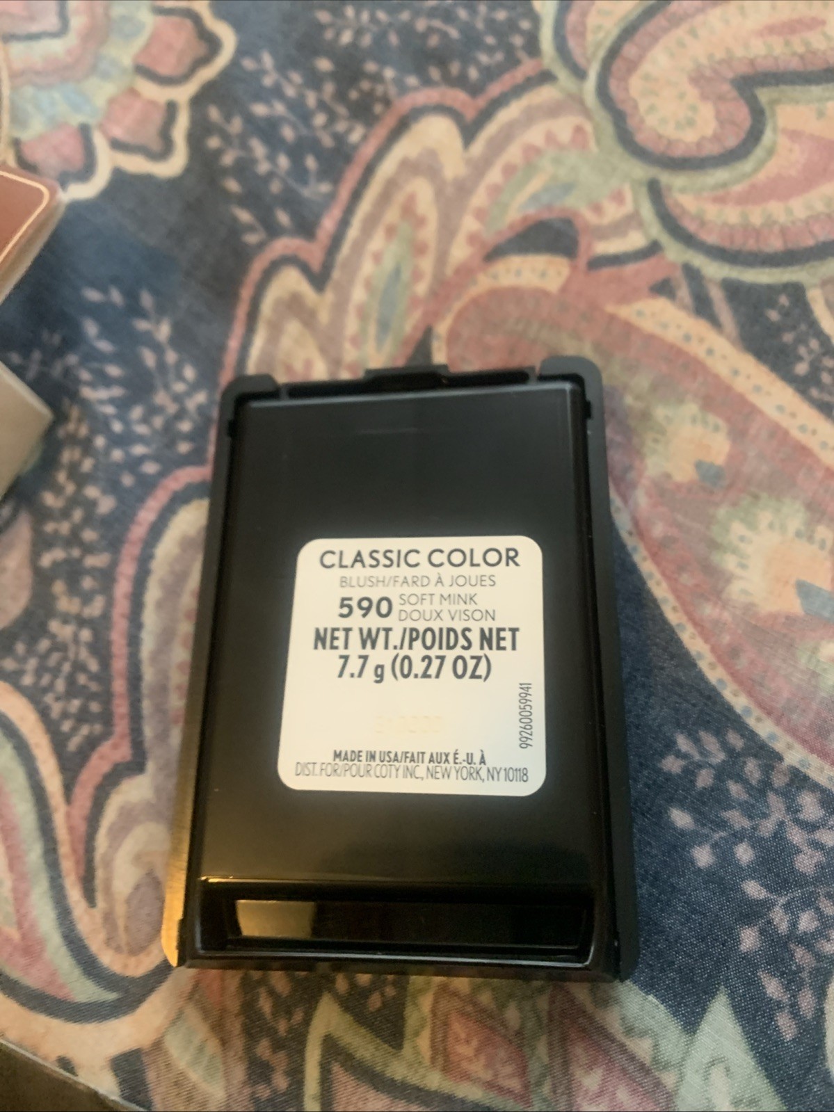 Make Up Lot (L’Oréal Paris, Cover Girl, Bobbi Brown , Colourpop, Ardell Lashes)