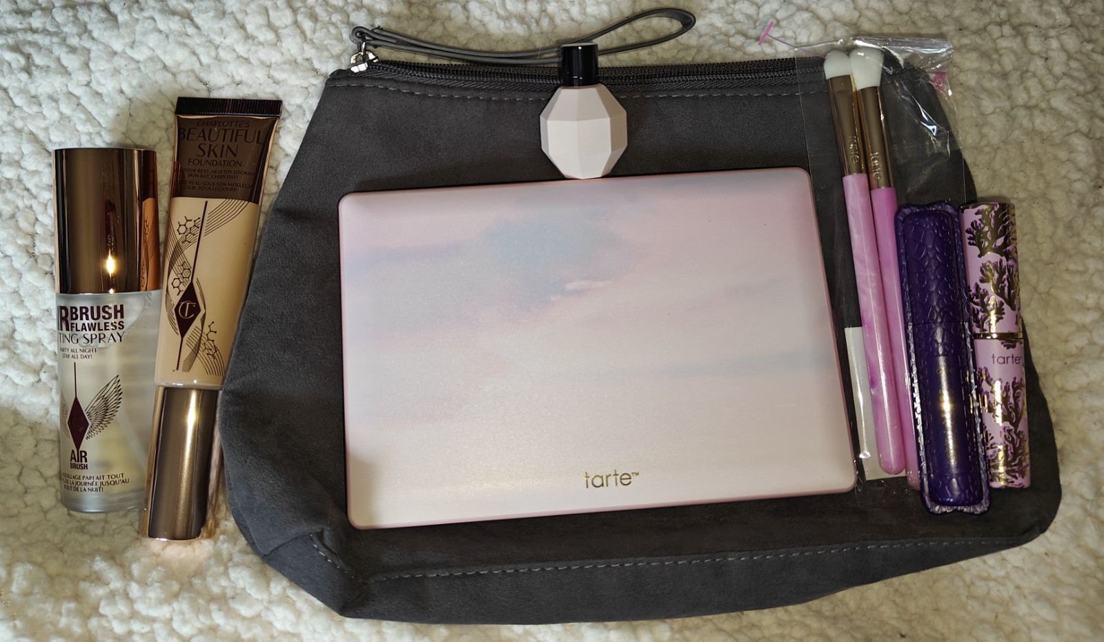 Beauty Bundle Feat- Tarte, Charlotte Tilbury, V&R Flowerbomb Extreme Purfume