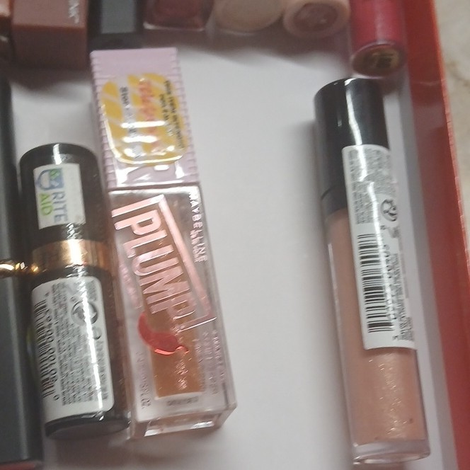 L’Oréal, COVERGIRL, Wet n Wild, Milani, Revlon, Maybelline, e.l.f, Mixed Lot, L…