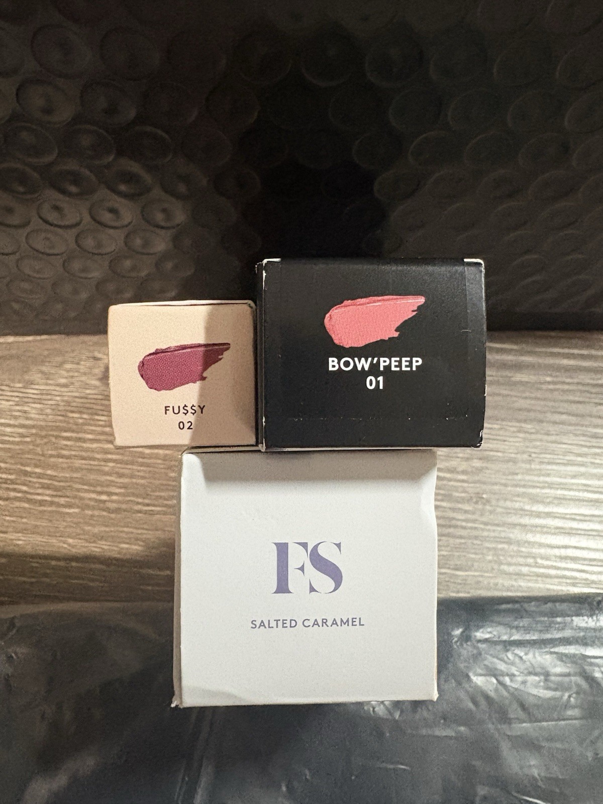 Fenty Beauty Mini Makeup Set + Black Pouch – Fussy 02 Bow’Peep 01 Salted Caramel