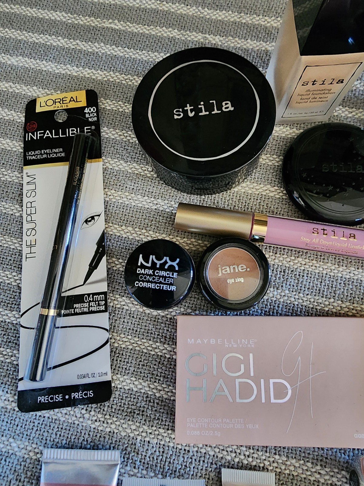 Huge Lot of Designer Makeup Stila, Burberry, Smashbox, Etc.