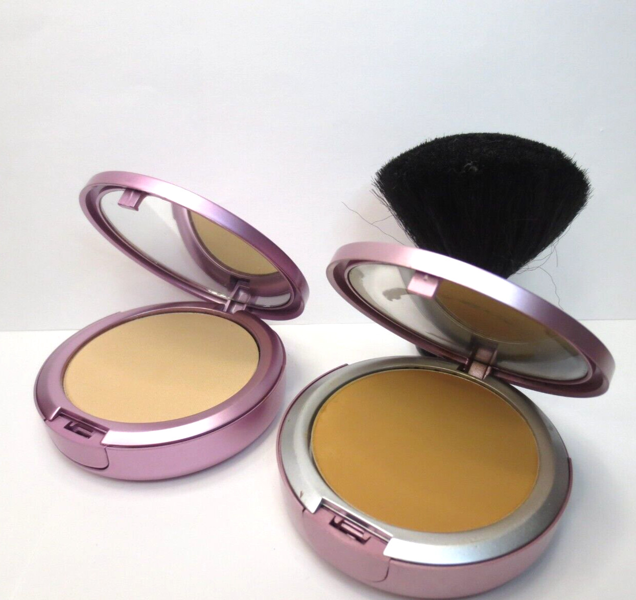 MALLY MIXED MAKEUP 3 PCS- BRUSH, POWDERS TAN & MEDIUM