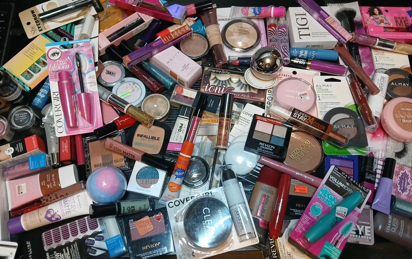 50 Piece Mixed Makeup Lot: Revlon Almay Covergirl ELF NYX Loreal READ