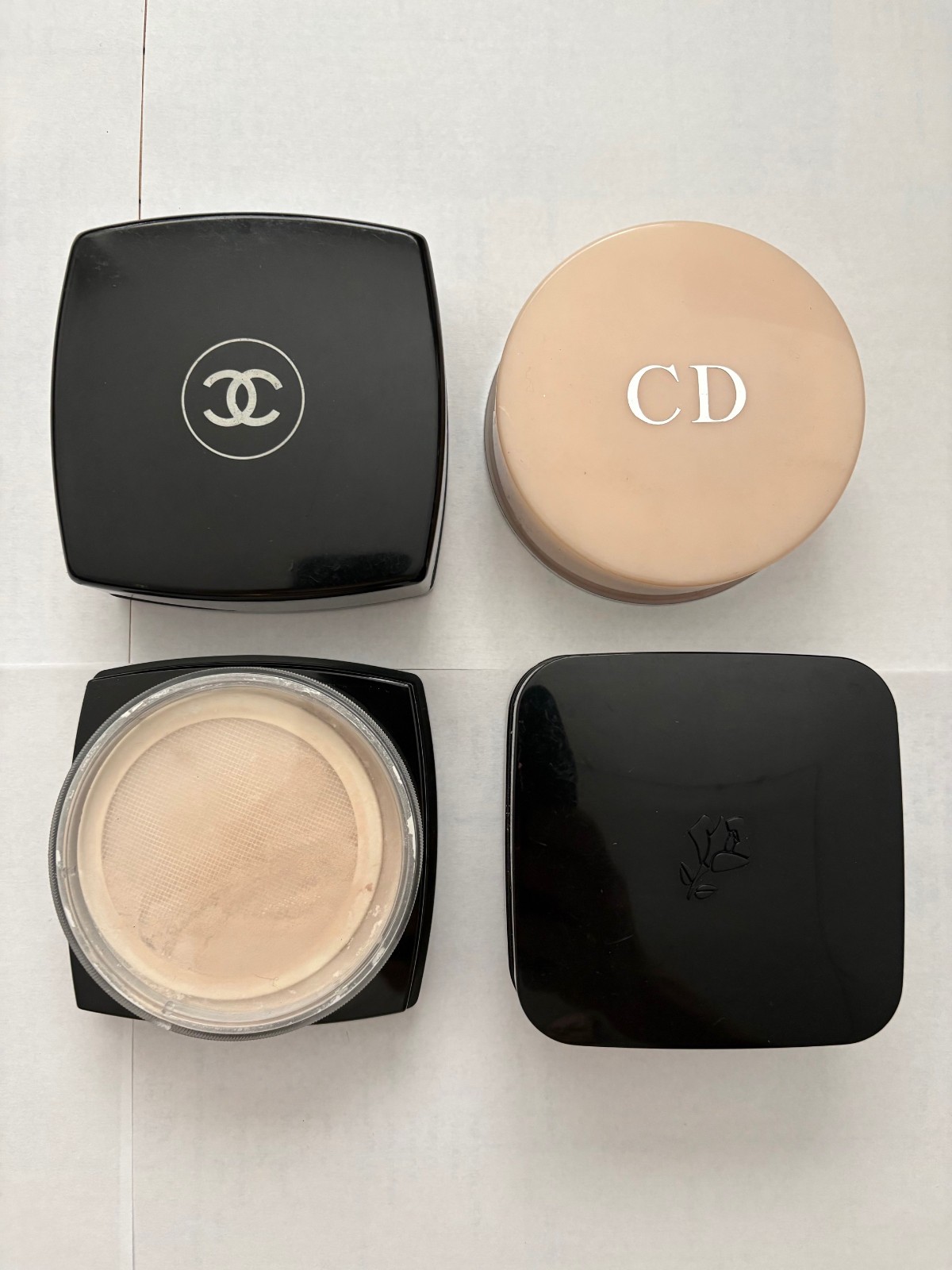 4 VINTAGE CHANEL, DIOR, LANCÔME LOOSE POWDERS BUNDLE