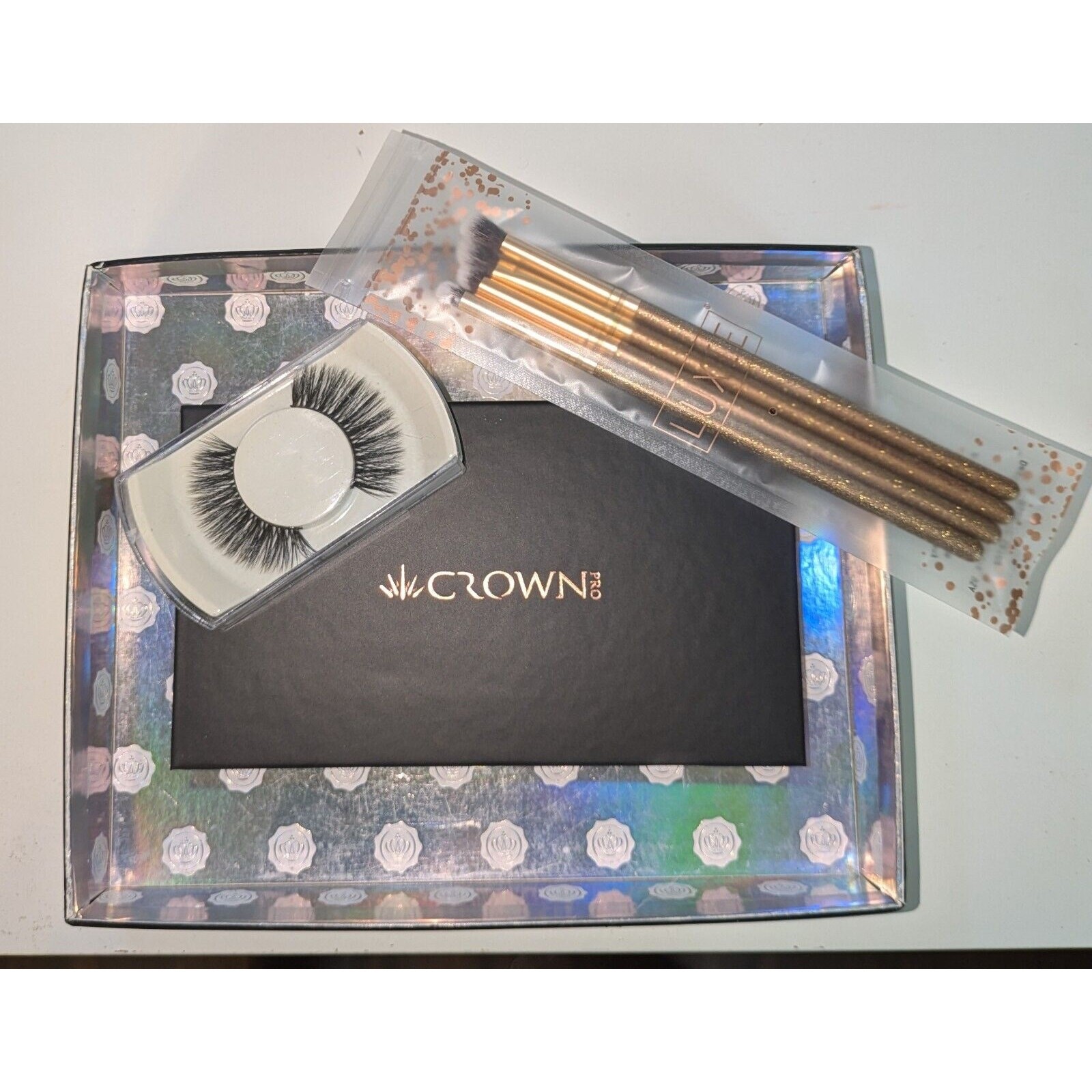 1 Luxie Brush Set 1 Crown Eyeshadow Palette & Lashes~Eye Enhancing Beauty Bundle