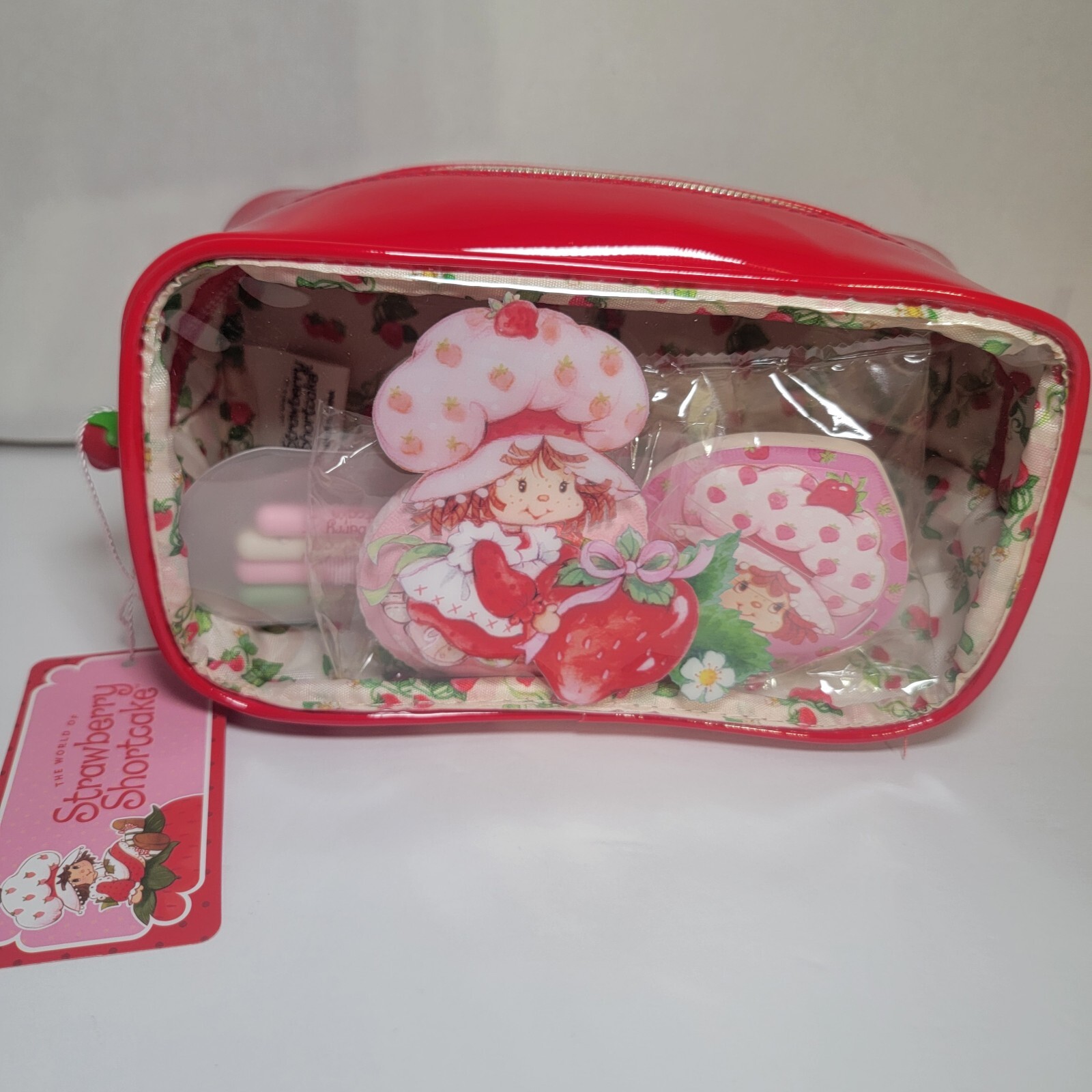 Strawberry Shortcake Large Makeup Cosmetic Bag & 4 Eye Brushes & 2 Applicators