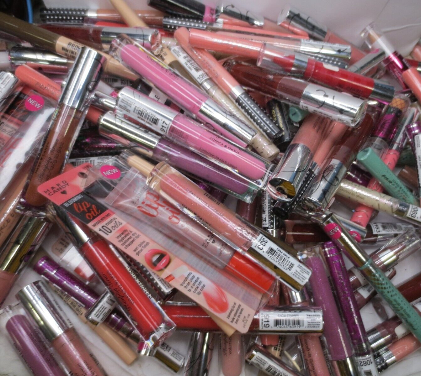 HARD CANDY 10 PC MIXED LIP & HIGHLIGHTING PRODUCTS – GLOSSES, OILS, BALMS & etc.