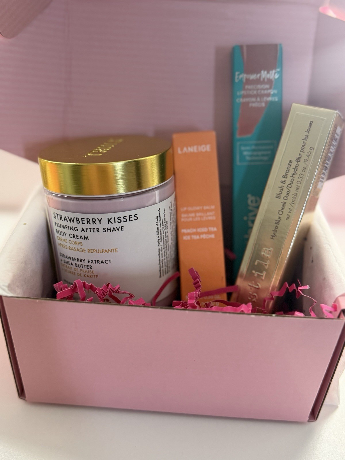 Luxury Beauty Box – Laneige, Thrive, Stila & Truly (4 New Items)