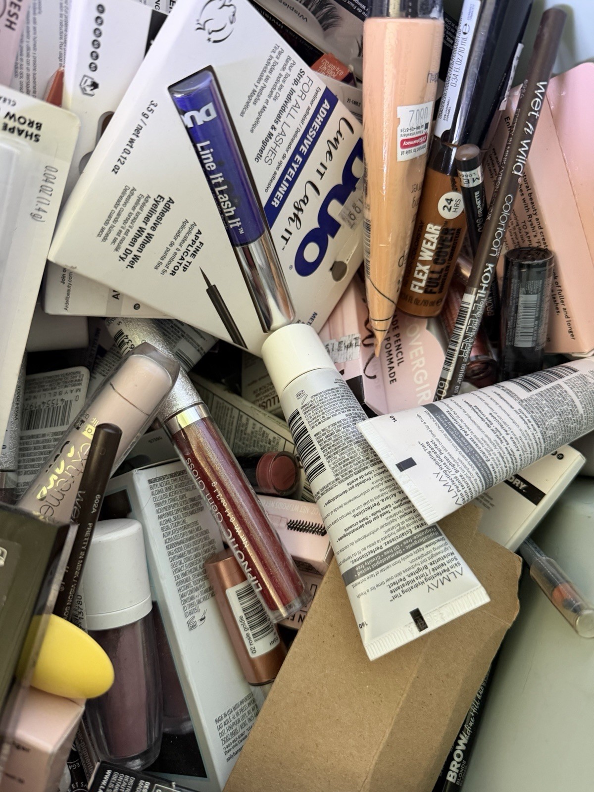 NEW Makeup, Health, Beauty Cosmetics Bundle Lot – 100 Pieces Assorted Wholesale