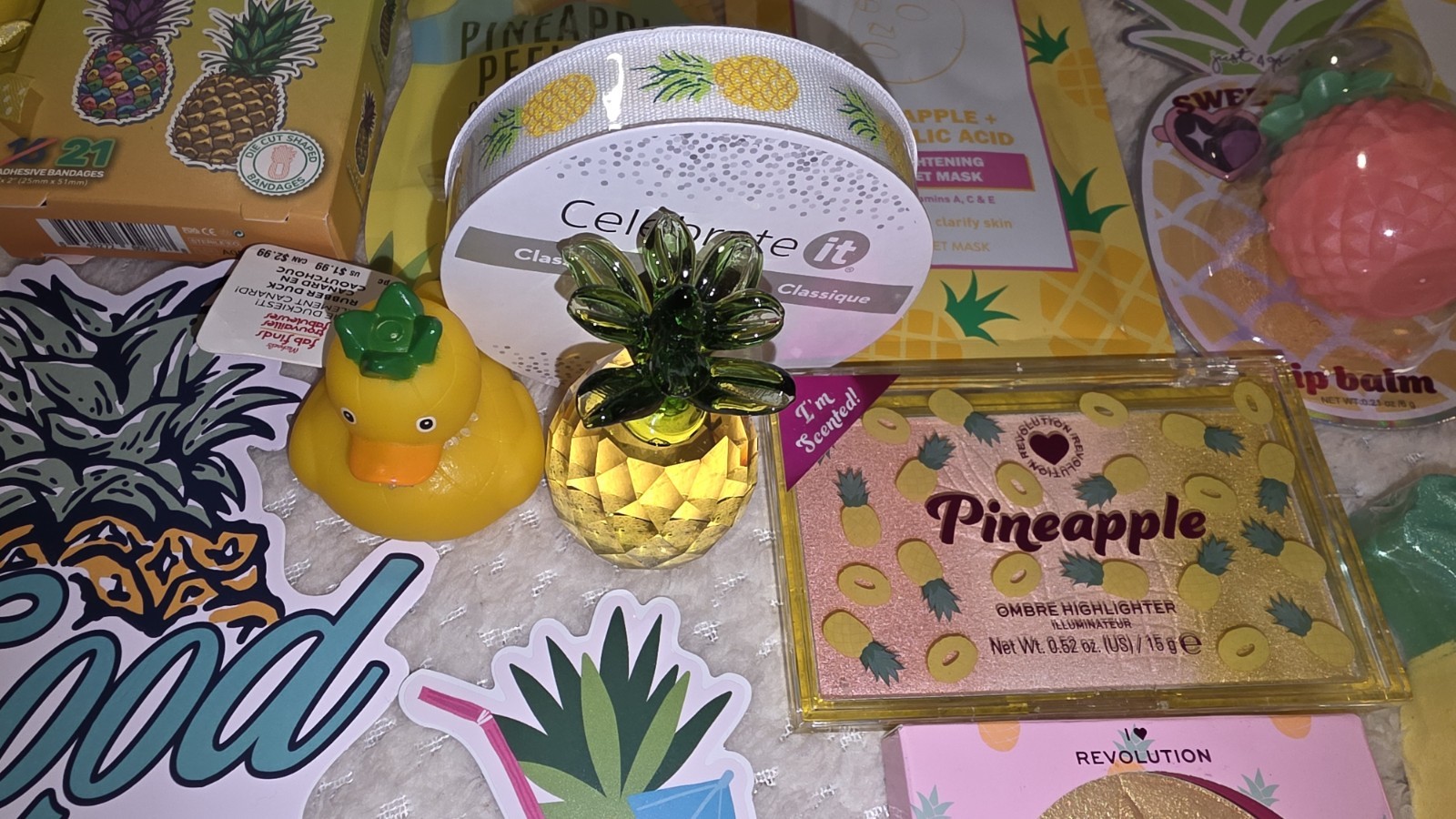 Pineapple 🍍 Lovers Gifts HUGE NEW LOT 17 Pcs Highlighter Crystal Paper Weight
