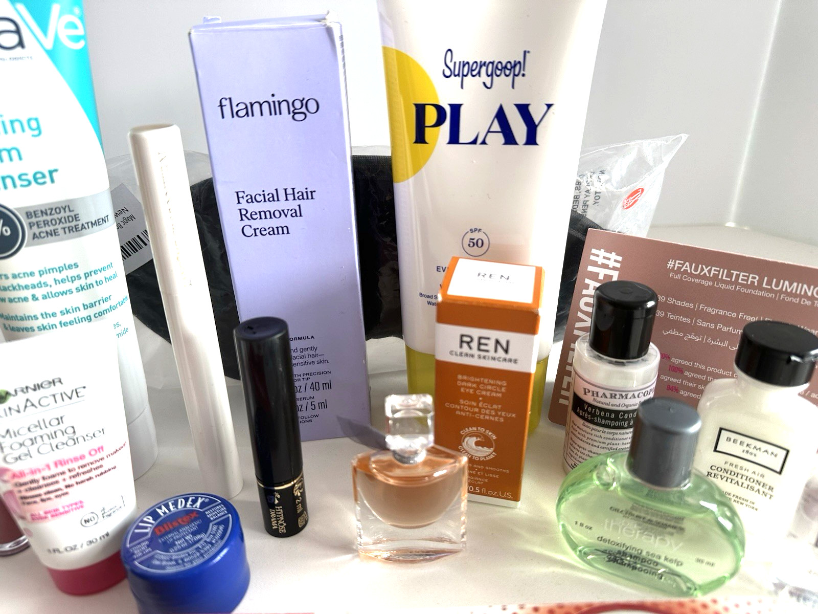 19 PC MAKEUP SKINCARE FRAGRANCE SAMPLE LOT RV $125+