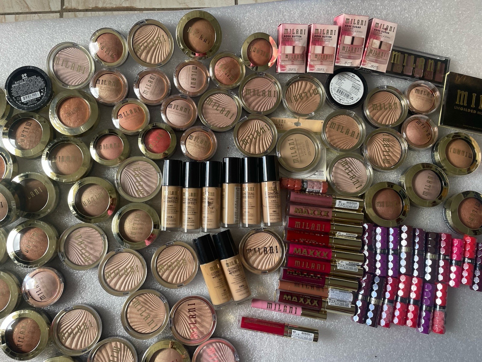 100 X Milani Mixed Lot Face, Lips.Eyes Baked Blush Powders, More View Clean Lot