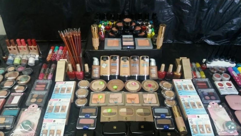 315 PC Mixed Makeup Lot CoverGirl Maybelline Milani Olay New Beauty Bundle