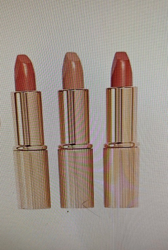 Beauty Bundle Featuring Nicole Miller, Tarte, Charlotte Tilbury and Sephora