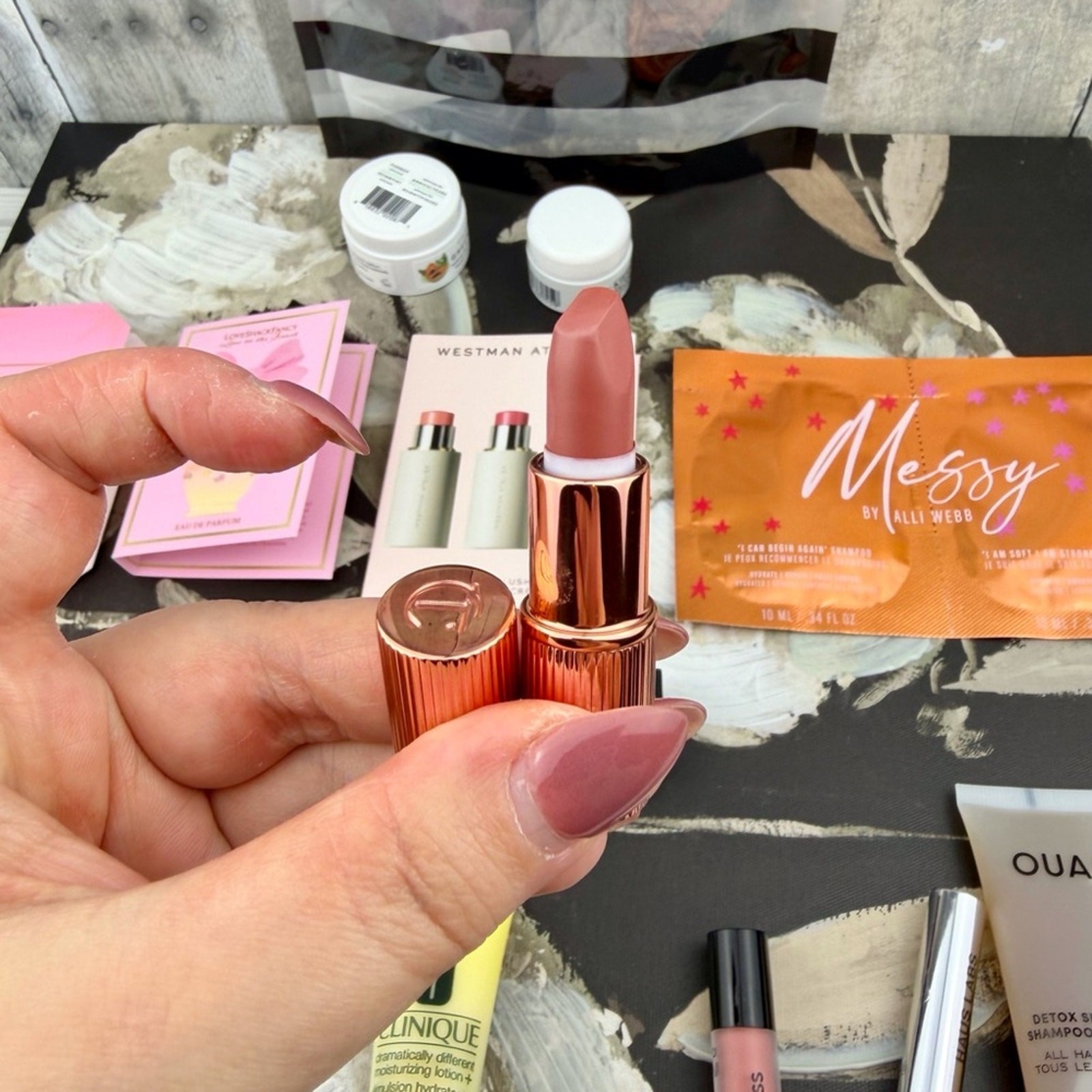 NEW Sephora Beauty Insider 14 Piece Beauty and Skincare Sample Set.
