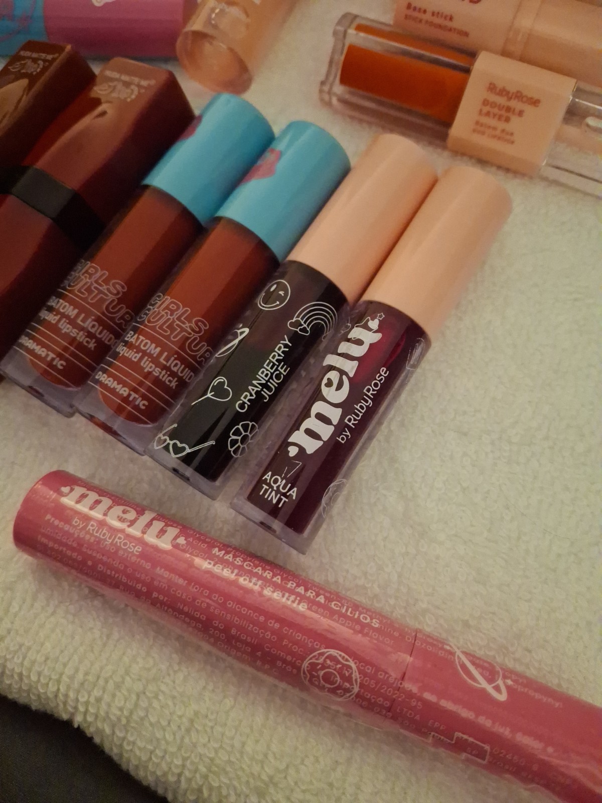 Makeup Lot- 13 Pieces Lips Cheeks Eyes Face