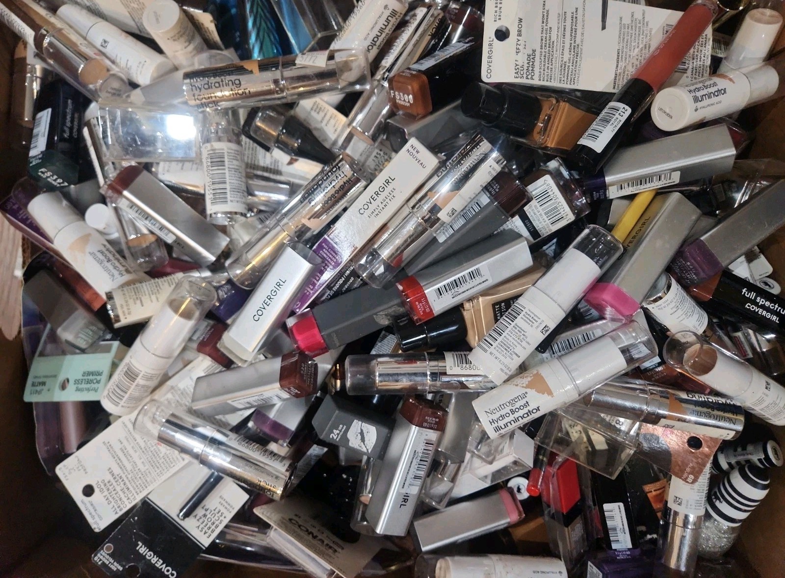 100pcs NEW Neutrogena Covergirl Make-up/HBA Beauty Cosmetic Lot Assort Bulk