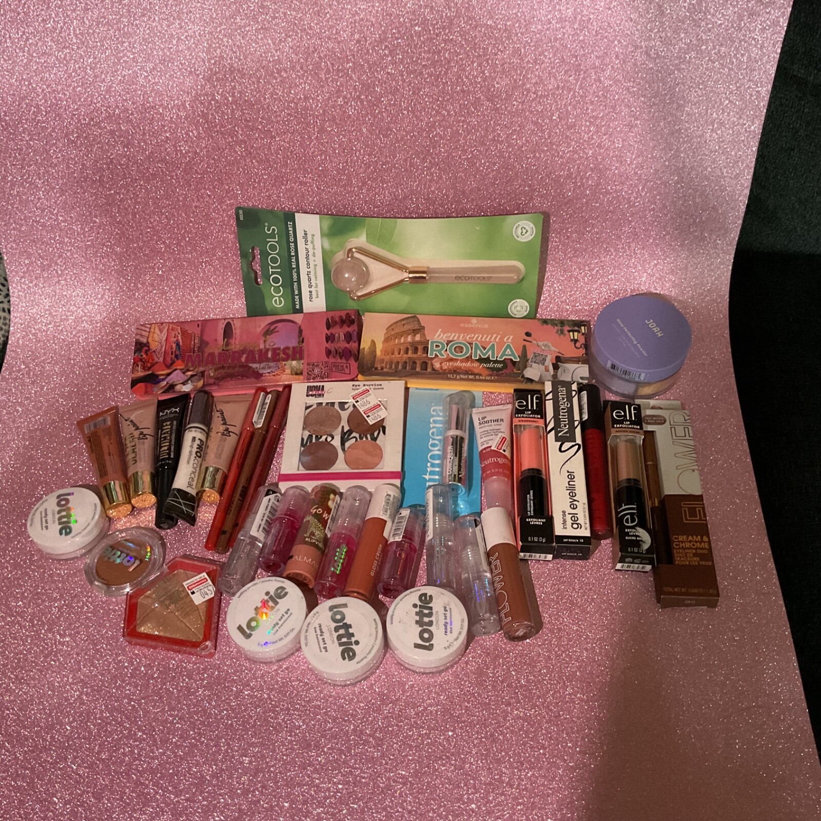 Makeup Bundle 35 piece (Neutrogena, Joah, ELF ESSENCE,FLOWER,LOTTIE,ALMAY