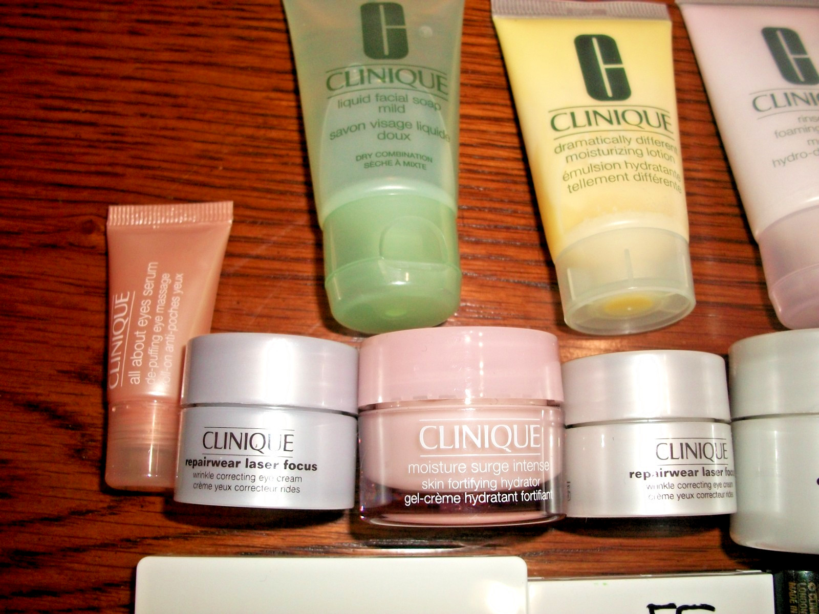 CLINIQUE LOT~23 MIXED TRAVEL SAMPLE SIZE