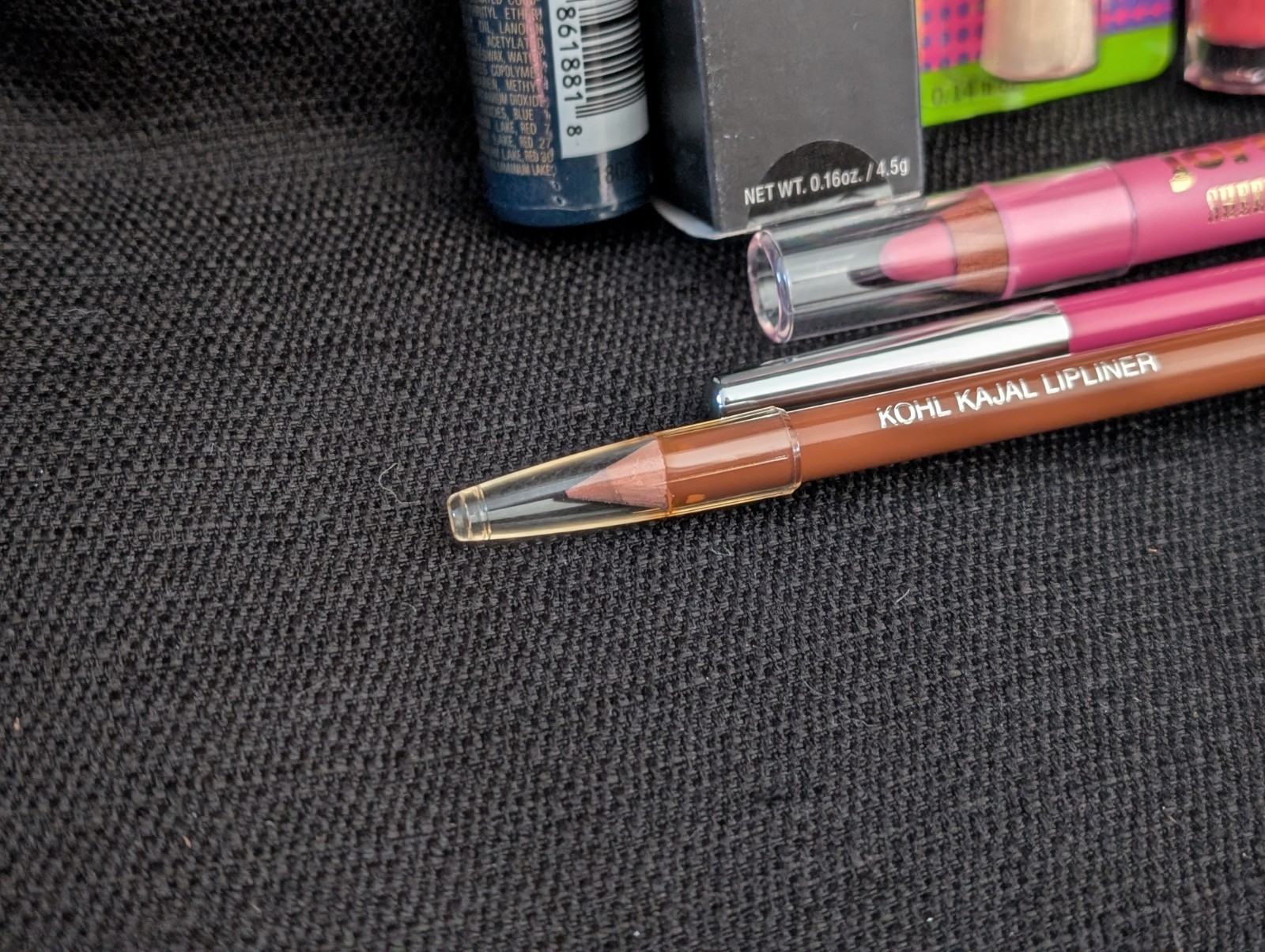 Assorted LIP MAKEUP BEAUTY Bundle Lot-12 PCS-New/VTG/Discontinued-Lot5
