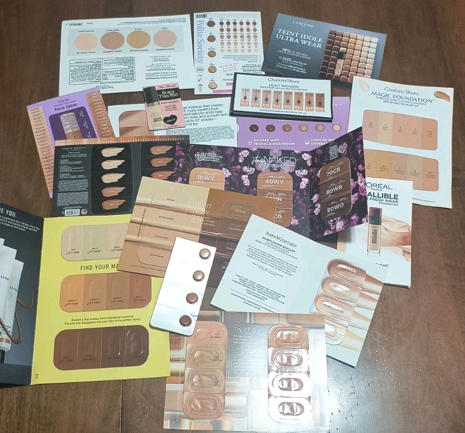Lot of 17 Random Mix Brands Foundation/Concealer Samples