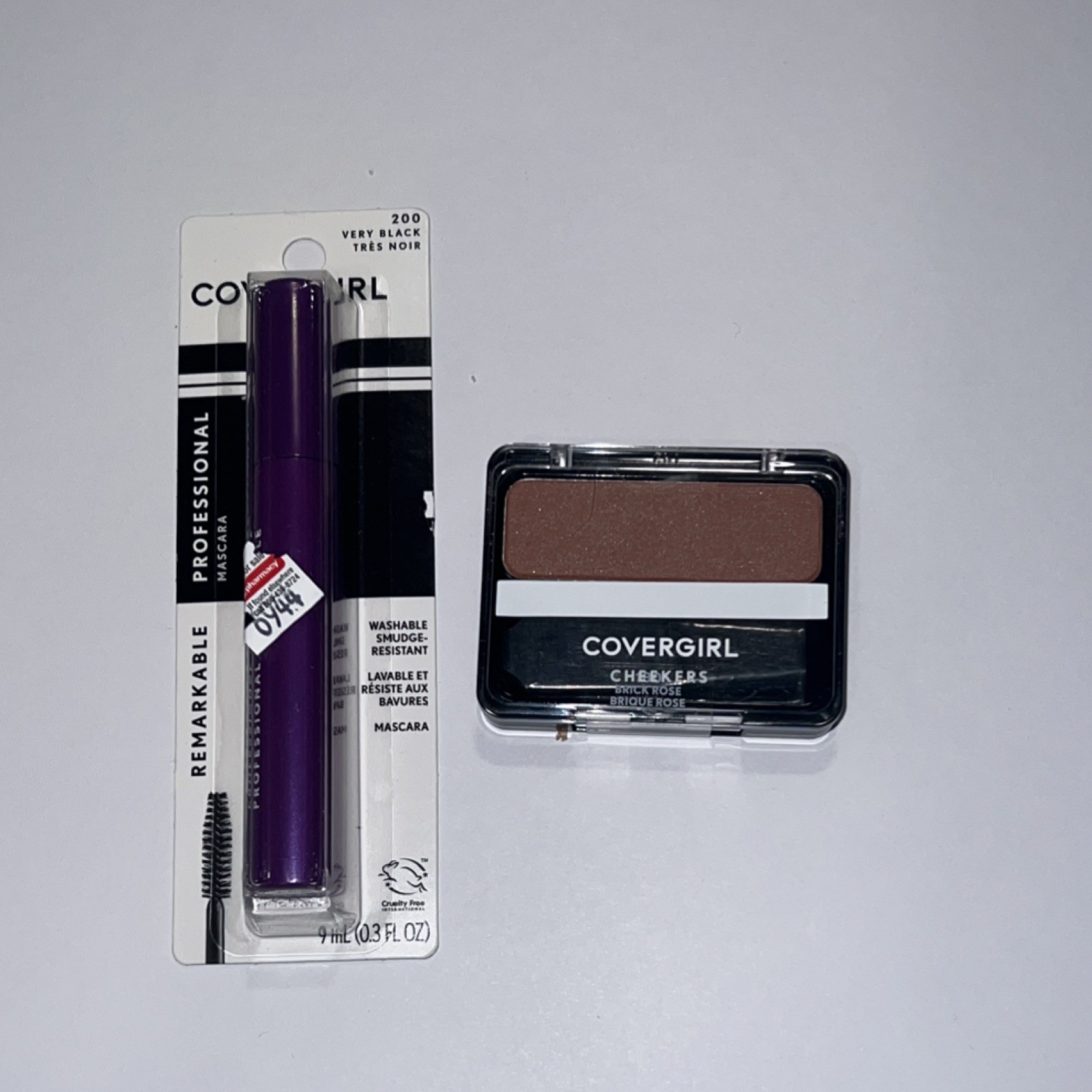 COVERGIRL Professional Mascara Very Black & Cheekers Brick Rose Blush Cruelty-F…