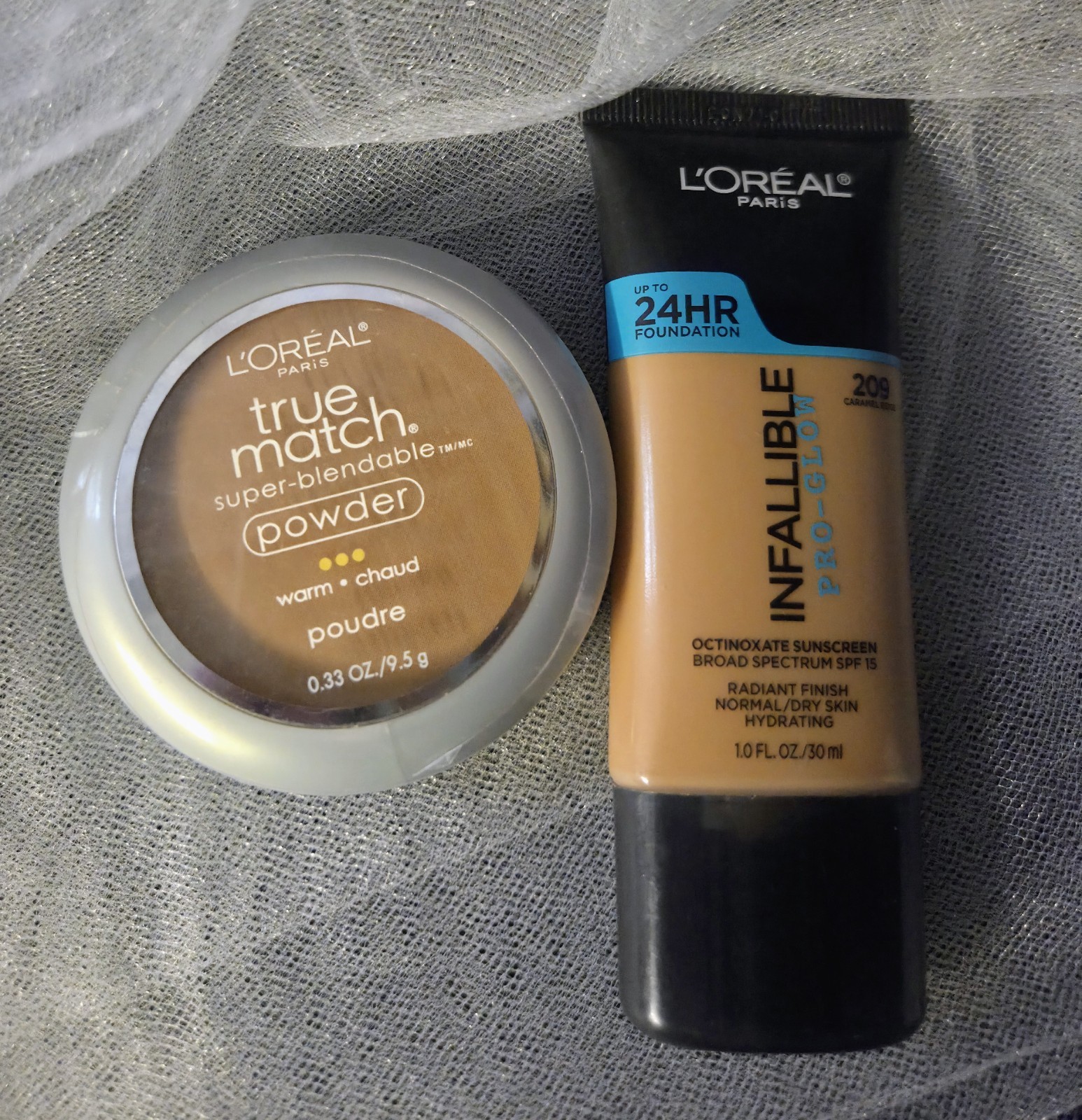 L’Oréal Paris True Match Powder W7 & Infallible Pro-Glow 209 Lot Caramel SPF 15