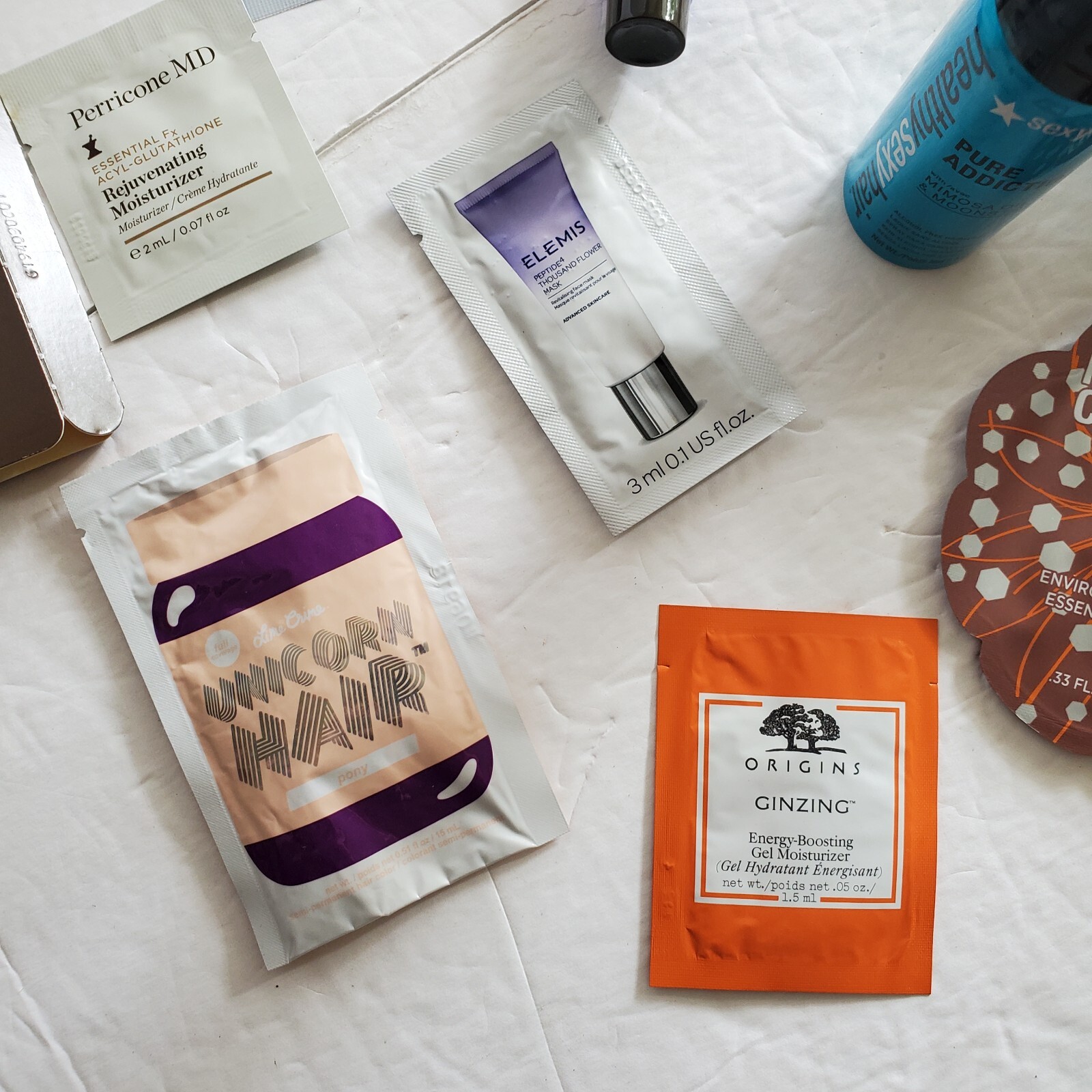 Lot of 20+ Deluxe/Travel/Sample Sized (Hair/Skin/Makeup/Perfume) Beauty Products