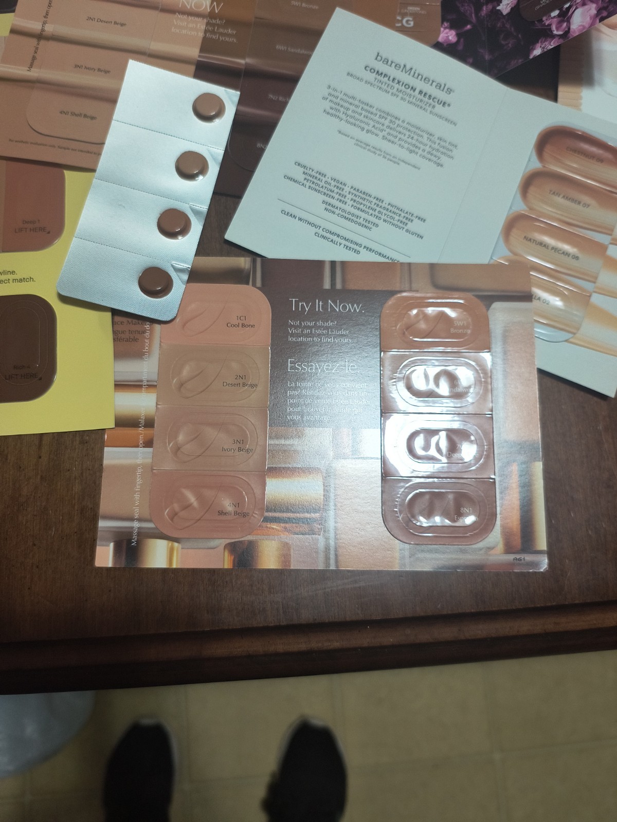 Lot of 17 Random Mix Brands Foundation/Concealer Samples