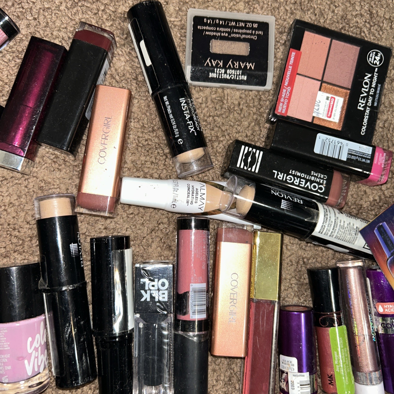 Mixed Makeup Make Up Lot CoverGirl Maybelline Revlon L’Oreal LIPSTICK FOUNDATION