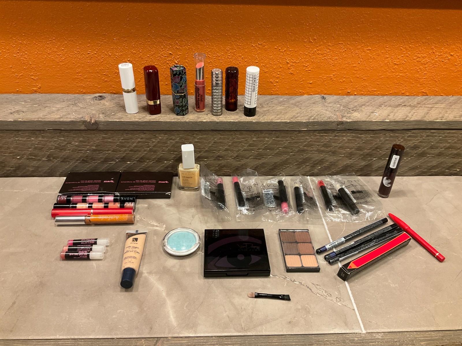 Large Avon Makeup Lot Silk Wrap Lip Stick Gloss eye liner Sampler Stackable