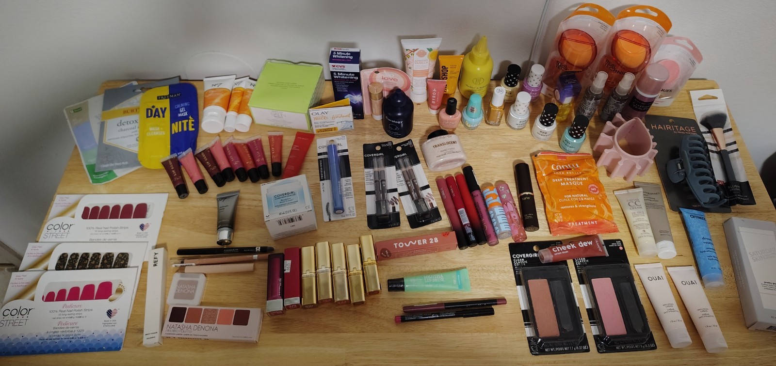 Lot Of 84 Pieces Of Beauty, Hair & Skin Care + Free Gifts!