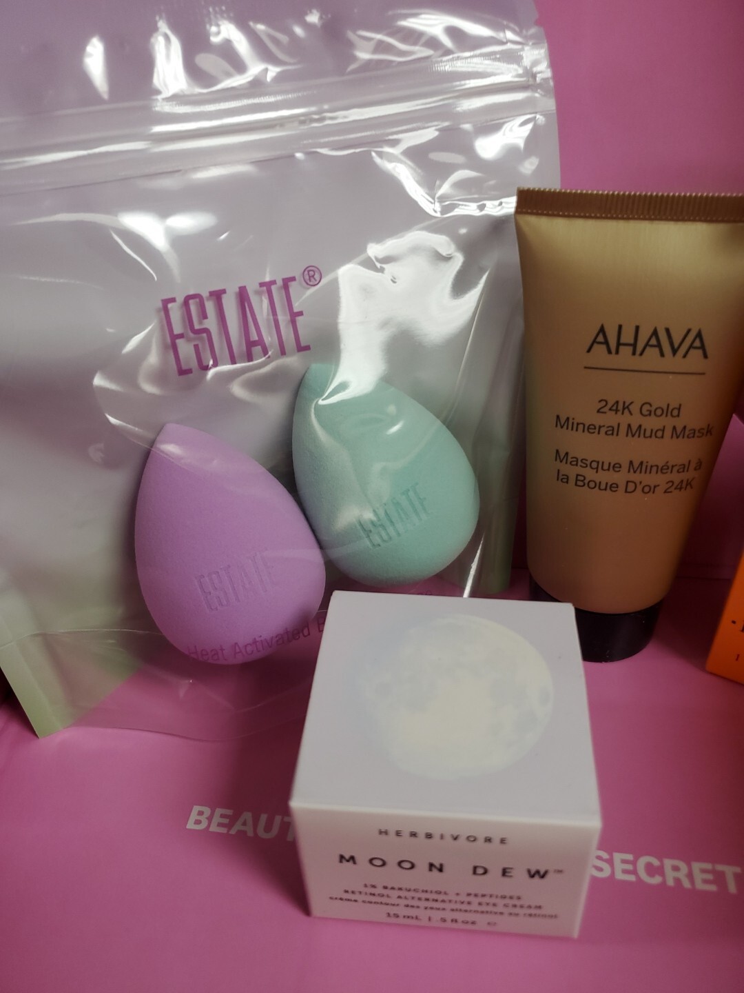 BoxyCharm The Great Escape July 2023 4pcs Set Kat Burki Herbivore Ahava Estate