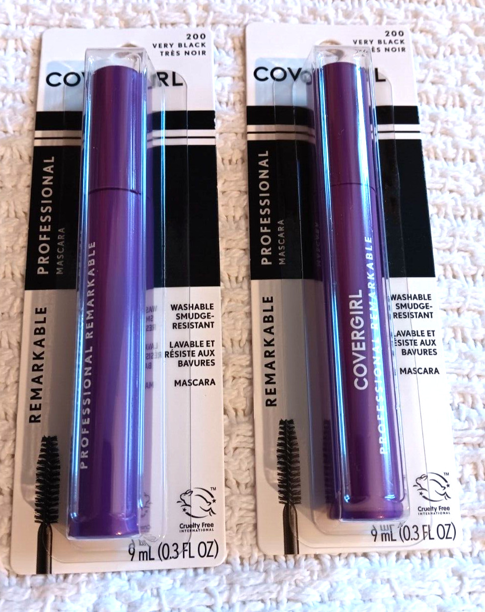Covergirl Outlast Extreme Wear 16HR Pressed Powder 875 Soft Sable Black Mascara