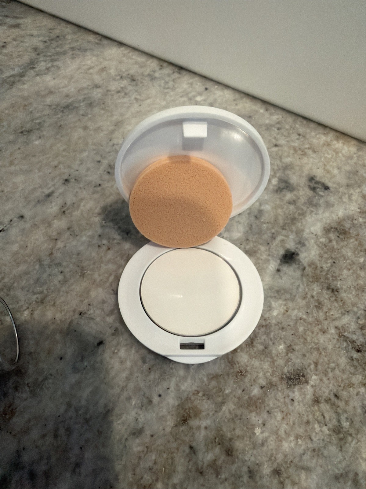 Clinique Makeup Bundle Matte Blot Powder, Eyeshadow, Spf 15 Powder & Chubby Stic