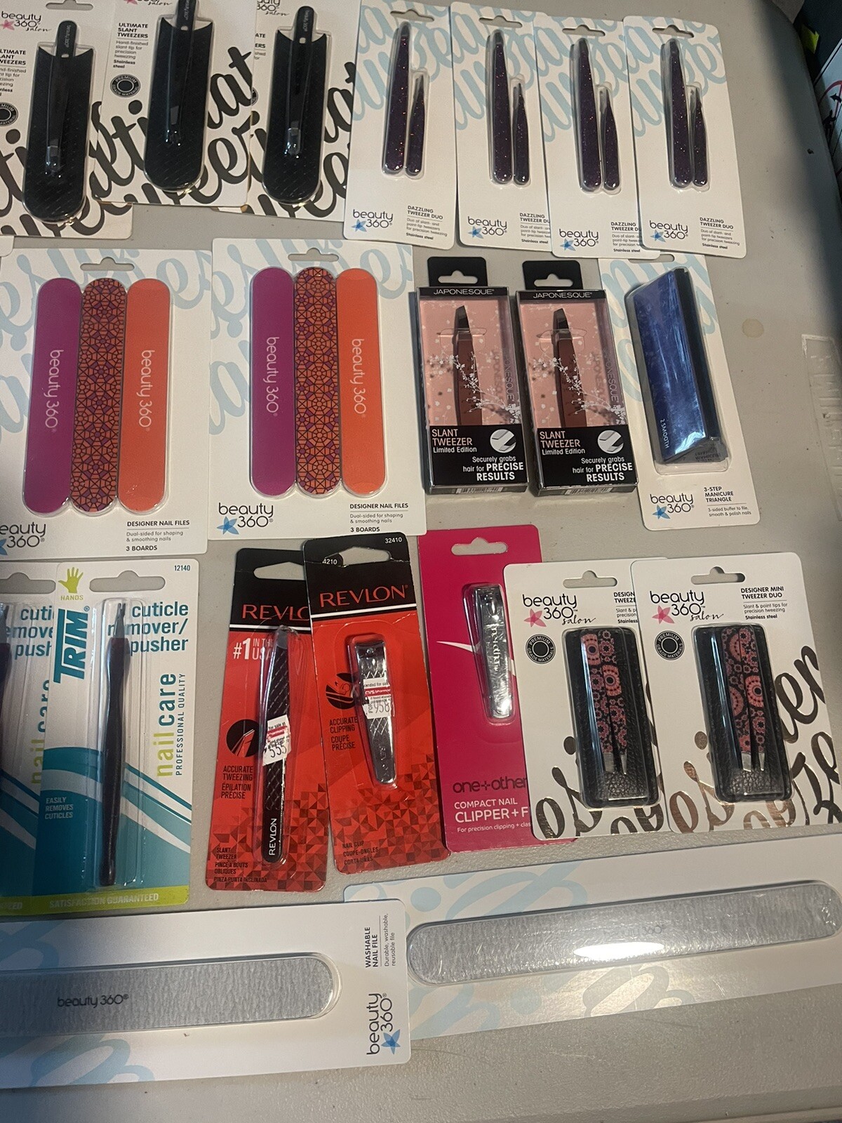 Lot of (48) Assorted Brand Beauty Tools
