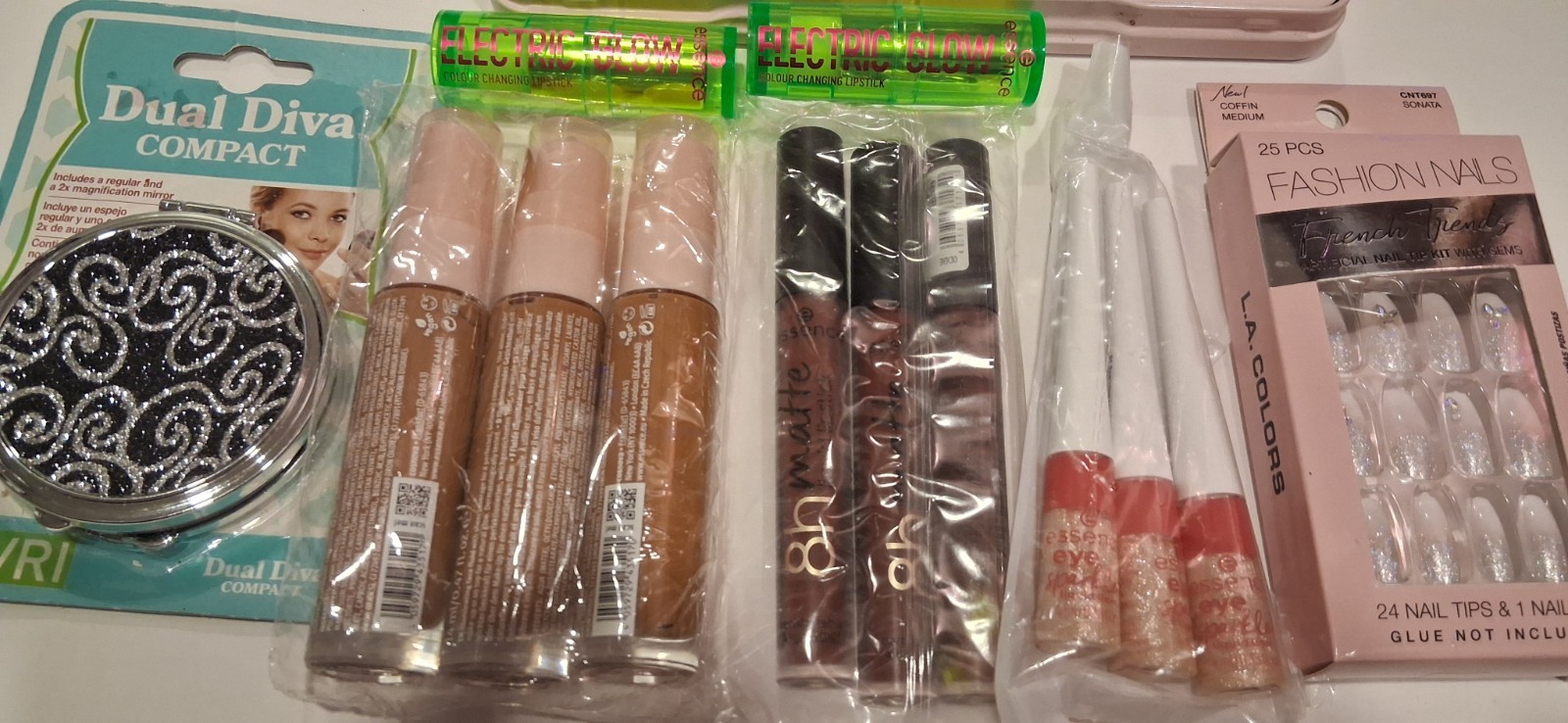 Assorted Full Size Makeup Lot: Nude Palette, Dual Diva Compact, Electric Glow