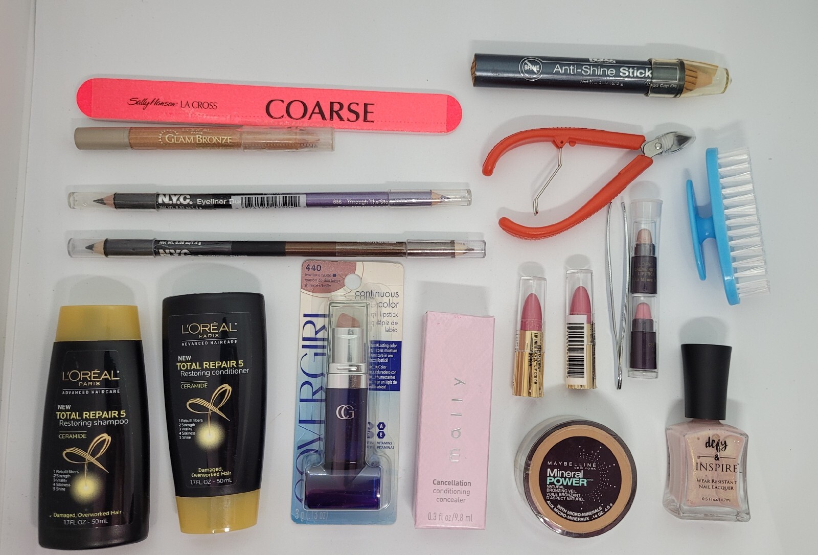 Mixed Beauty Lot 16 Items L’Oreal Covergirl Maybelline Sally Hansen NYC NEW