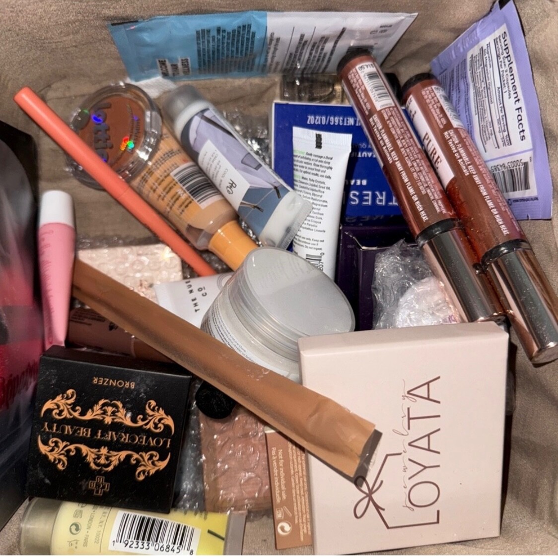 Beauty Mixed Mystery Box! Random 12 piece makeup, skin, hair, brushes, etc…